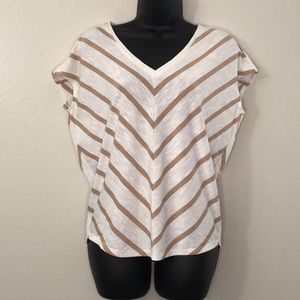 White House Black Market Beige/White Strip…